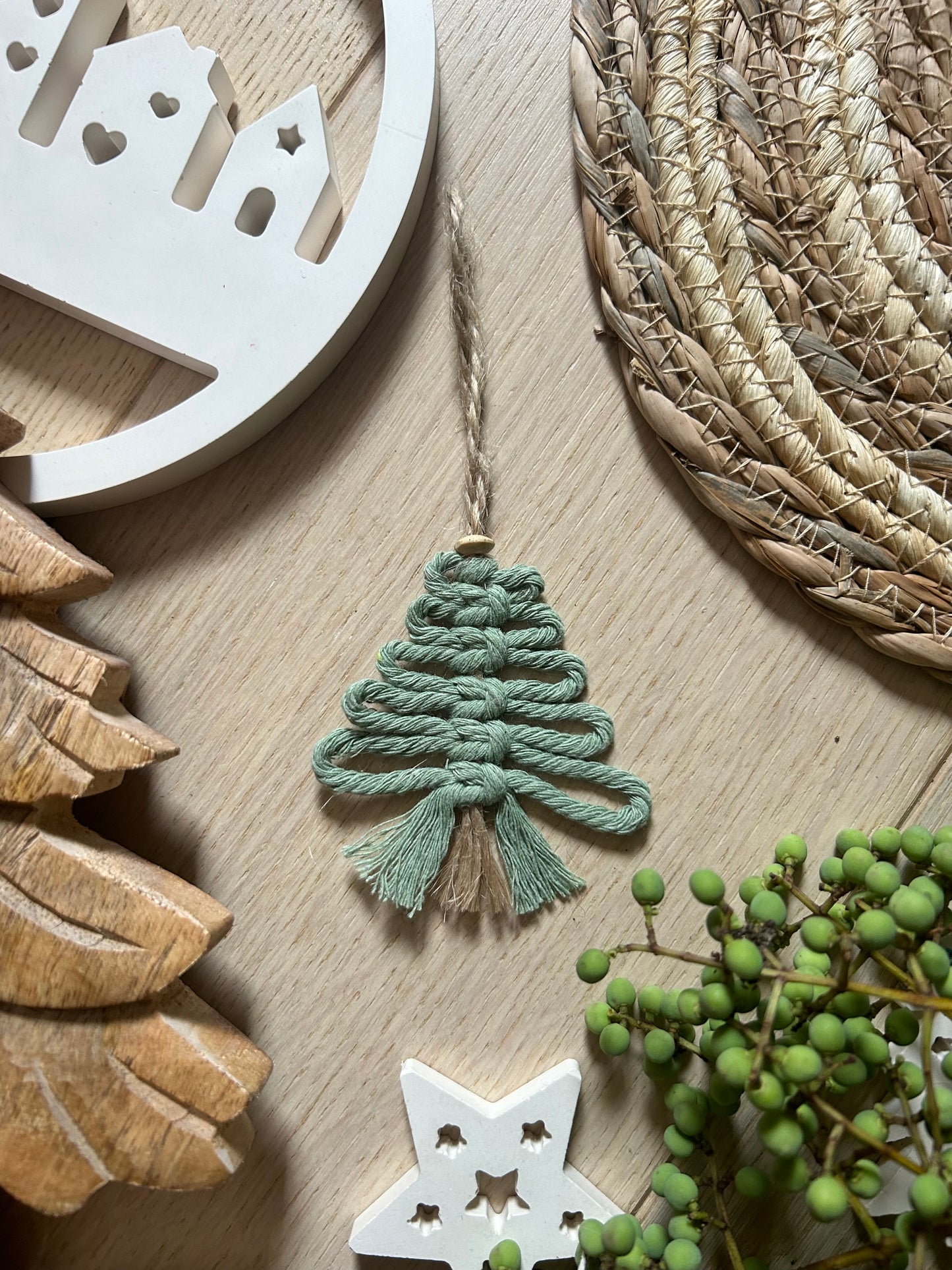 Suspensions en macramé pour sapin de Noël